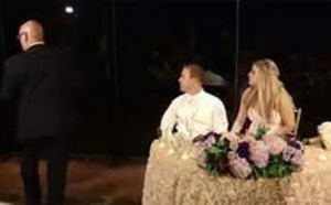 Un pompier sauve la vie d'une femme à son mariage