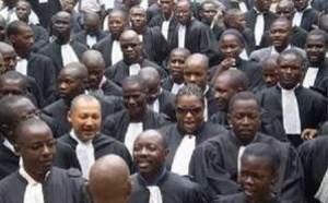 Tribunal de grande instance de Dakar : Une audience interrompue pour une séance de dédicace d'un livre, l'Ajas dans tous ses états