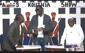 "Jakaarlo Bi": Houleux débat entre Dansokho et Bara Gaye - Version "Kouthia Show"