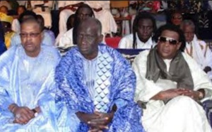 Manœuvres tous azimuts pour sa réélection,  Macky Sall reçoit la communauté Maure résidant au Sénégal et leur promet ...
