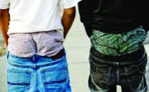 Gouney Waly Ye! *: évolution des prototypes conventionnels de l’habillement masculin ou était-ce une mode passagère ?