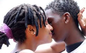 6 choses étonnantes sur le couple que révèle votre façon d’embrasser