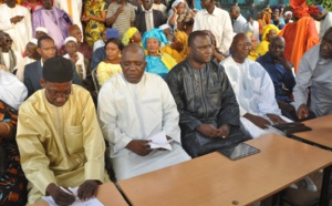 Photos - Face aux "dérives" de Macky Sall: L'opposition durcit le ton 