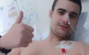Atteint de la maladie de Crohn, il poste des photos contre les préjugés