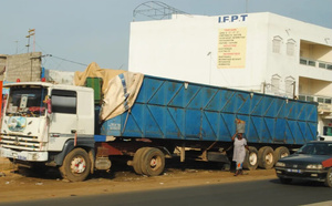 Epave de camion : 30 ans de stationnement illégal sur la voie publique !