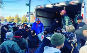 Photos - Chris Brown et 50 Cent : des rappeurs au grand cœur, la preuve !