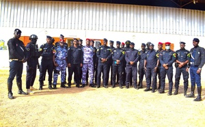 Mame Seydou Ndour, Directeur général de la Police nationale, a effectué une visite dans plusieurs unités de police