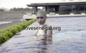 Photos : L’incroyablement sexy Ndèye Ndack vous invite dans une piscine