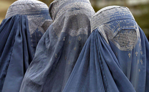 Pour pousser le gouvernement à réagir : Une marche nationale contre la burqa en vue