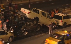 Vidéo - Accident spectaculaire sur l'autoroute à hauteur du pont Colobane. Regardez