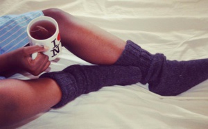 Vous êtes plutôt chaussettes sous la couette ou pieds nus ? Voici ce que cela révèle sur votre personnalité !