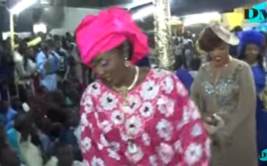 Vidéo - Elevée au rang de "Cheikh"par son mari, Adja Saliou Thioune a célébré le Gamou chez elle à Zac Mbao