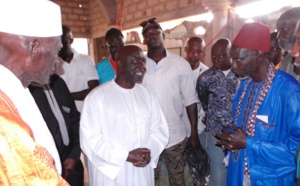 Dans la profonde banlieue, Idrissa Seck poursuit son opération de charme 