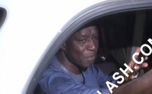 Vidéo-Thione Seck entrant dans sa demeure après sa libération. Regardez l’accueil chaleureux