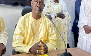 Affaire ONAS : Dr. Cheikh Dieng se présente au tribunal avec une pile de documents, son procès renvoyé au 24 septembre