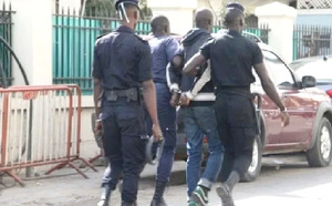 Vol avec violence : une plainte aboutit à une arrestation à Grand Yoff