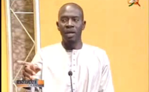 Vidéo:Tounkara recadre un marabout après avoir oublié la sourate promise à…