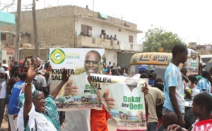 [Direct ]Bureau politique du Ps – Tanor évacué par la police, Khalifa Sall acclamé par les jeunes