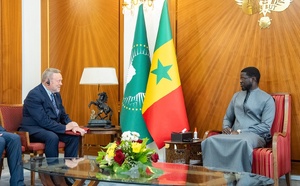 Bassirou Diomaye Faye reçoit Lord Collins : Le Royaume-Uni réaffirme son engagement aux côtés du Sénégal