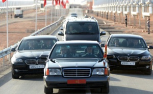 Vidéo : Grosse frayeur à Rabat :  Un homme se jette sur la voiture du roi du Maroc