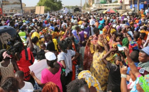 Photos- Macky Sall à Mbour et Thiadiaye