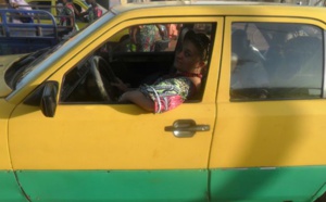 Incroyable mais vrai:  Une Française chauffeur de taxi à Bamako