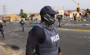 Tirs dans un foyer de travailleurs en Afrique du Sud: onze morts
