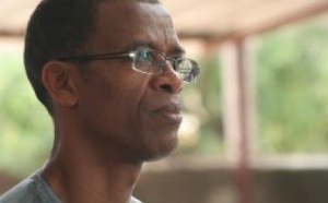 Destruction de biens appartenant à autrui, vandalisme, vol, abus d’autorité et trafic d’influence: Un vieux de 104 ans porte plainte contre le maire Alioune Ndoye