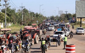 La Thaïlande frappe à nouveau le Cambodge quelques heures après l'annonce d'un cessez-le- feu
