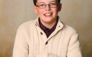 Un enfant autiste de 10 ans écrit un poème poignant sur sa condition qui fait le tour de la toile... Impossible de rester insensible !