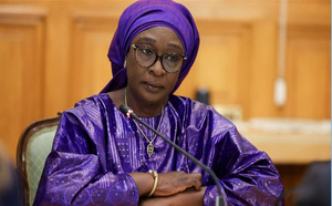 Yassine Fall, Ministre de la Justice, face à la presse