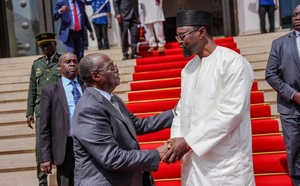 Primature : Le Vice-Président ivoirien Tiémoko Meyliet Koné reçu par le Premier ministre Ousmane Sonko