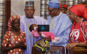 Au Nigeria, la rescapée de Chibok reçue par le Président Muhammadu Buhari