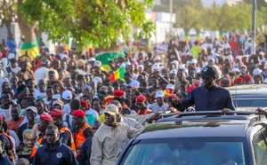 Fête du 4 avril : le chef de l’État salue la communion Armée-Nation et la mobilisation pour Dakar 2026