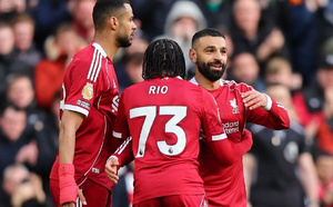 Premier League : Salah et le jeune Ngumoha relancent Liverpool face à Fulham