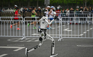 Semi-marathon de Pékin : Les robots humanoïdes battent le record du monde humain !