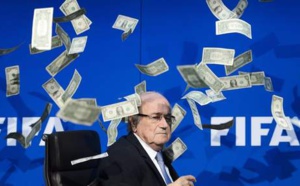 Blatter accusé d’avoir partagé 80 millions de dollars avec deux ex-lieutenants
