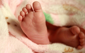 Saint-Louis : un bébé abandonné retrouvé vivant sous un arbre à Ngallèle