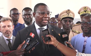 Logements sociaux des déplacés de la Langue de Barbarie : le ministre Moussa Bala Fofana remet des clés et inaugure des infrastructures de grande envergure.