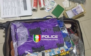 Une valise à double fond, 1,070 kg de cocaïne et trois arrestations à Dakar