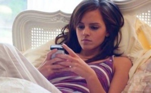 Ces 12 situations où ton téléphone peut te sauver la vie quand tu es en vacances