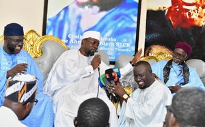 Thiènaba : Ousmane Sonko en visite chez le Khalife général Baye Serigne Assane Seck