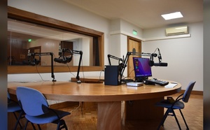 Comment monter une petite web-radio au Sénégal : démarches, matériel et budget