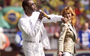 Youssou Ndour et le football, une relation qui dure depuis des décennies