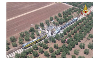 Terrible collision entre deux trains en Italie : Au moins vingt morts
