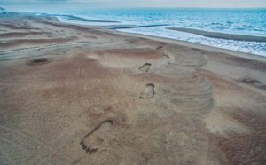 Des mystérieuses empreintes de pied à Ostende