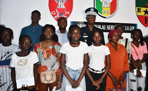 La Police nationale remet des bourses scolaires aux orphelins de ses agents