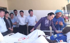 Photos : Demba Bâ sur son lit d’hôpital, ses premiers mots après sa blessure