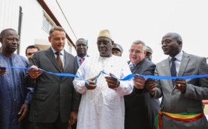 Images-Macky Sall inaugure une usine de pêche à Sangalkam