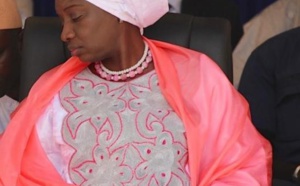 Refus de respecter les procédures sécuritaires: Mimi Touré débarquée d’un vol de Delta